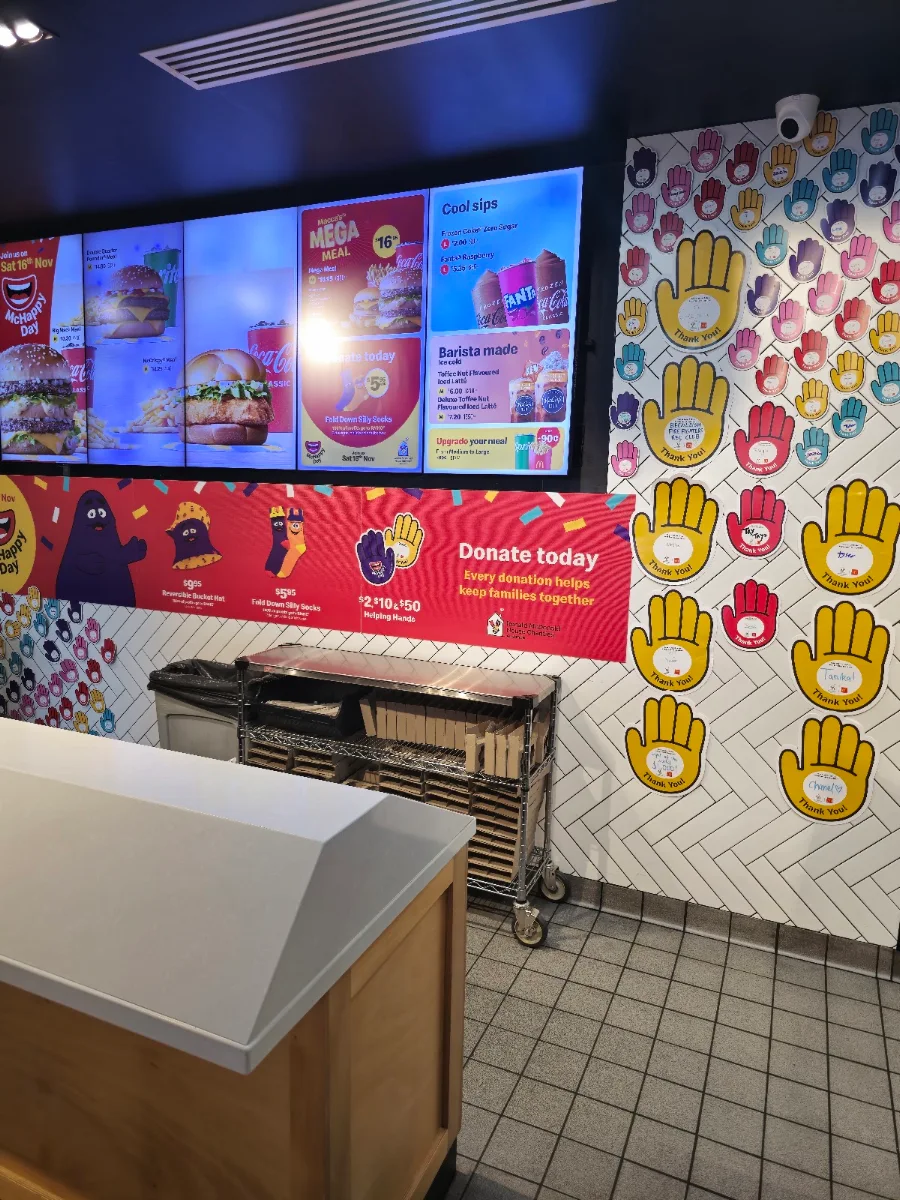Menu, McDonald's Eagleby