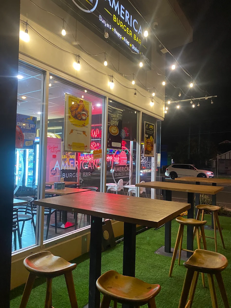 Vibe, American Burger Bar Allenby Garden
