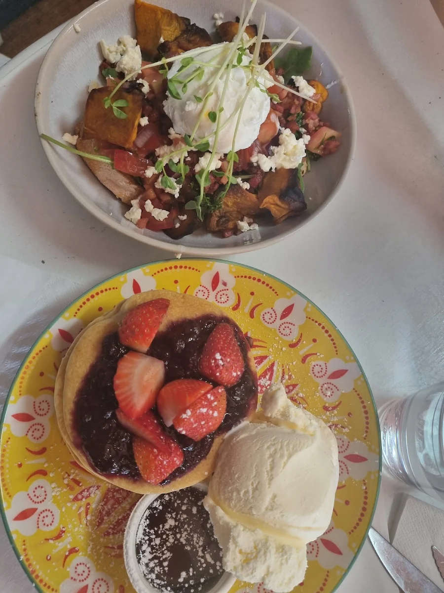 Food & drink, Lovett at Kalbar
