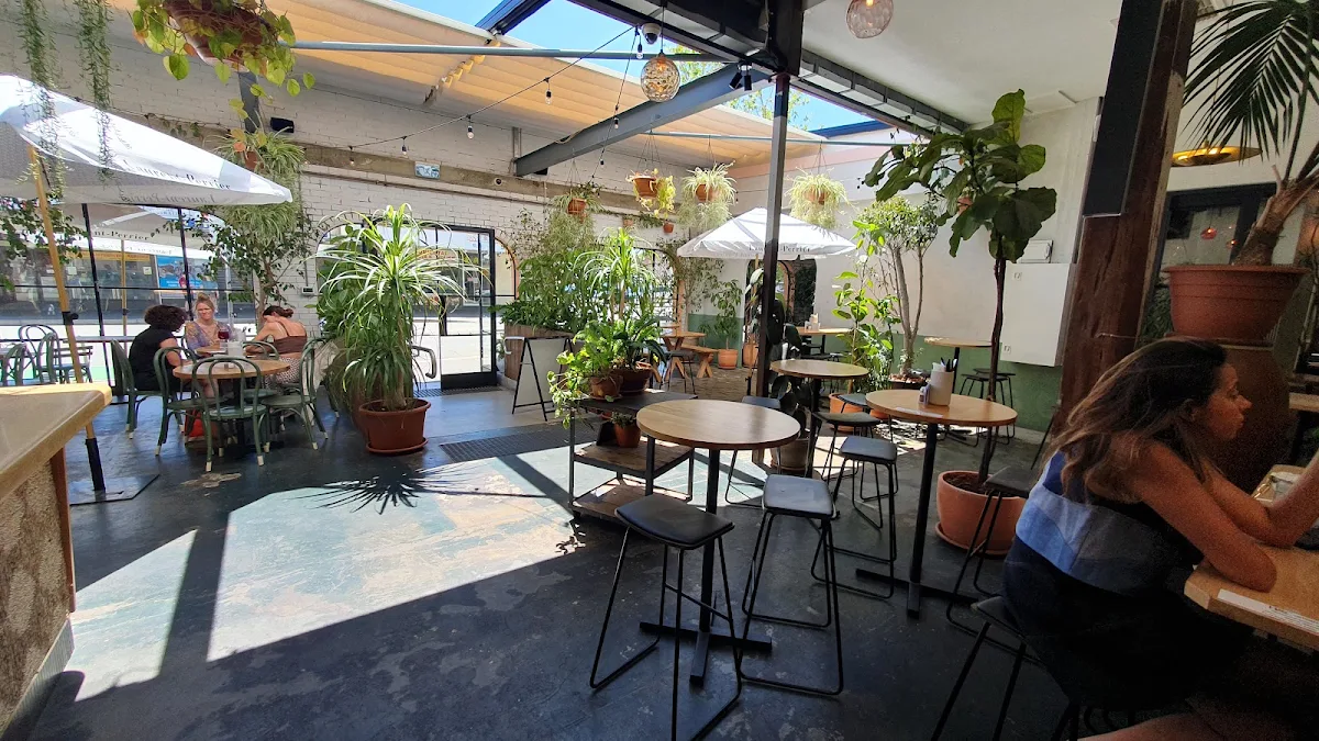 Vibe, H&C Urban Winery