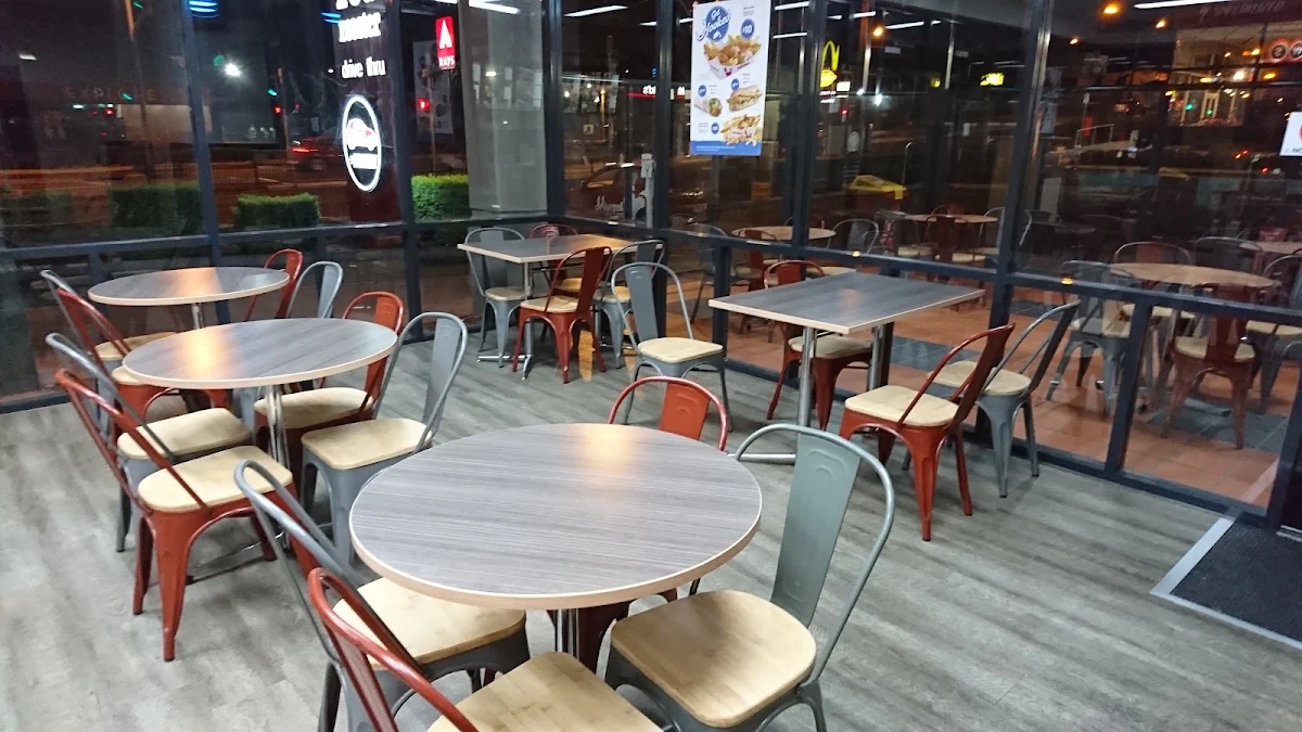 Vibe, Red Rooster Blair Athol