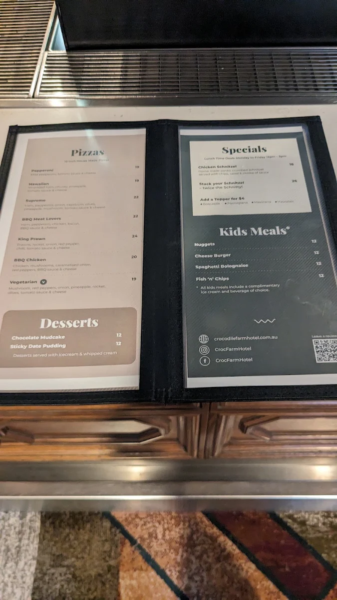 Menu, Crocodile Farm Hotel