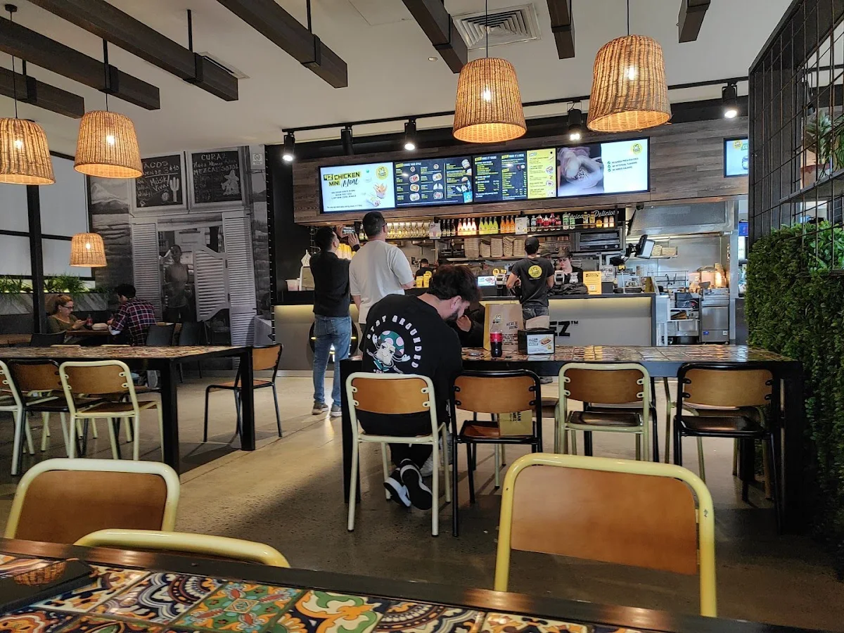 Vibe, Guzman y Gomez - Browns Plains