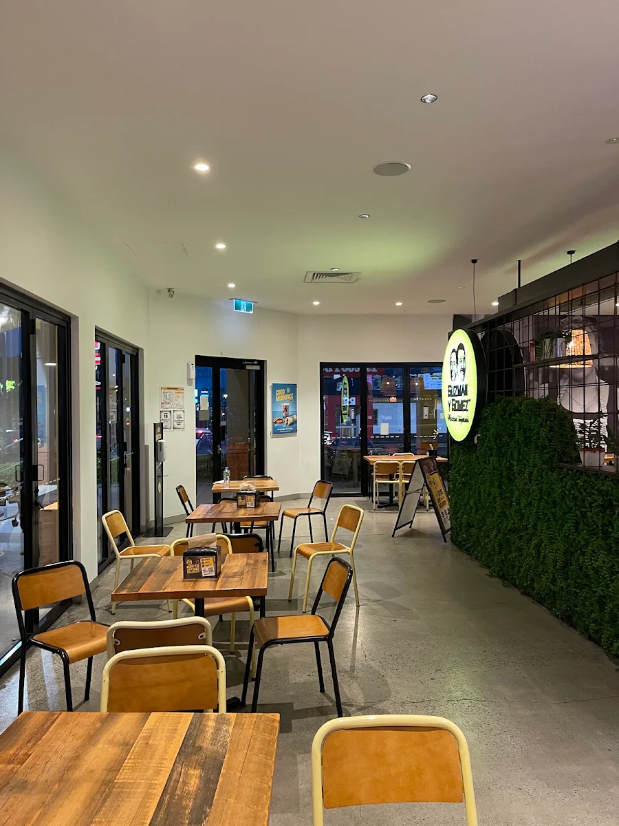 Vibe, Guzman y Gomez - Browns Plains