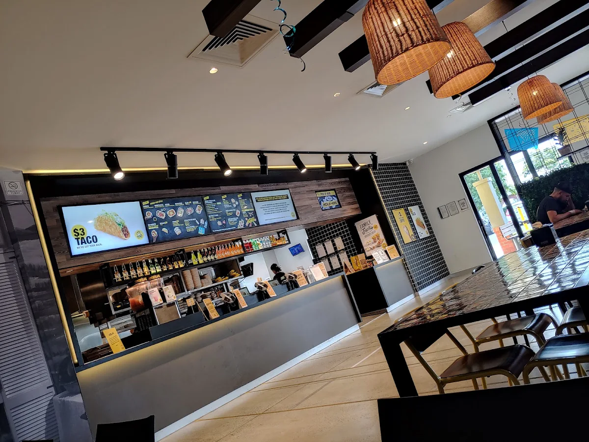 Vibe, Guzman y Gomez - Browns Plains