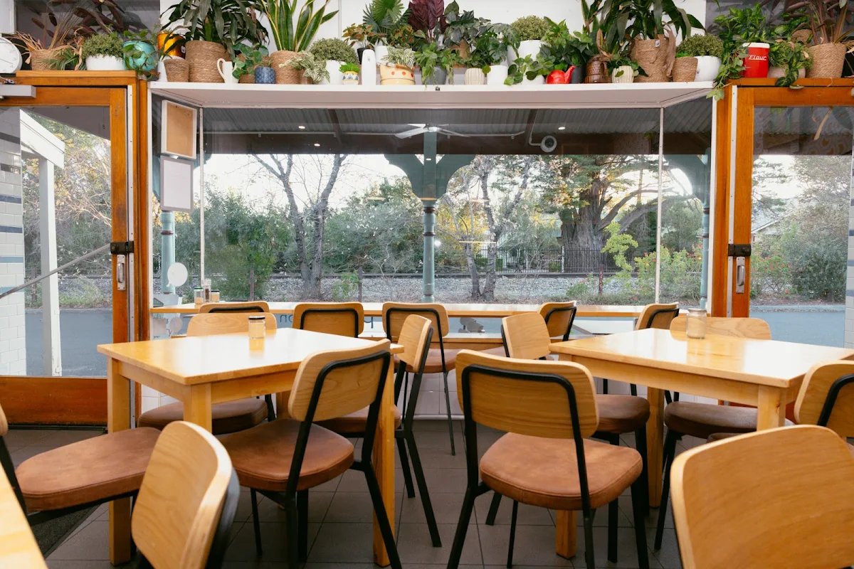 Vibe, The Pantry On Egmont