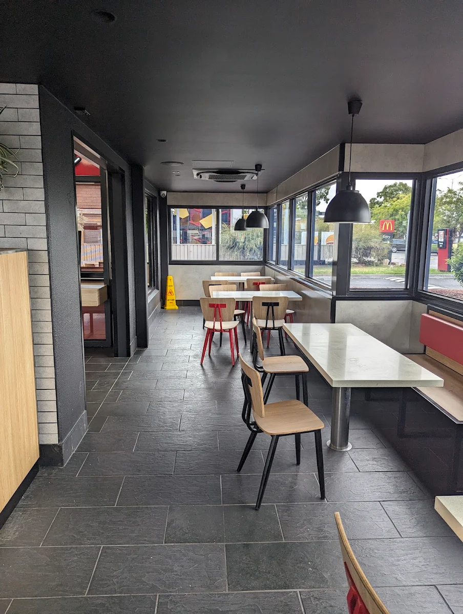 Vibe, KFC Chelsea Heights