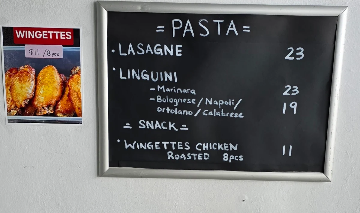 Menu, Petrino Woodfire Pizza