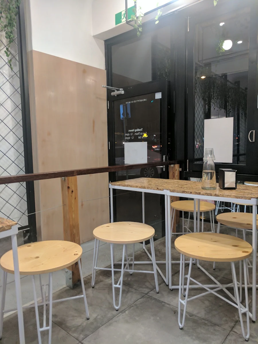 Vibe, Mad Patties Mitcham