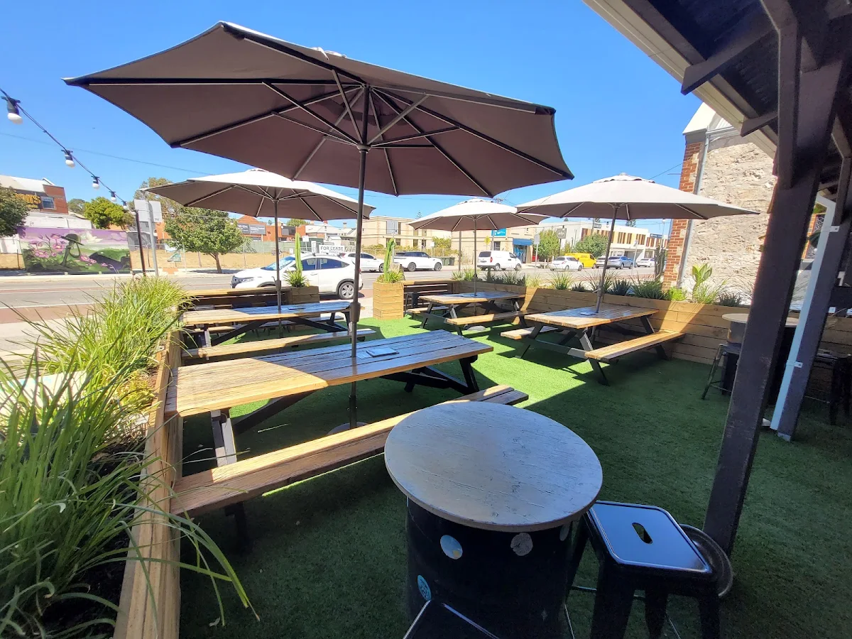 Vibe, Piggy Food Co