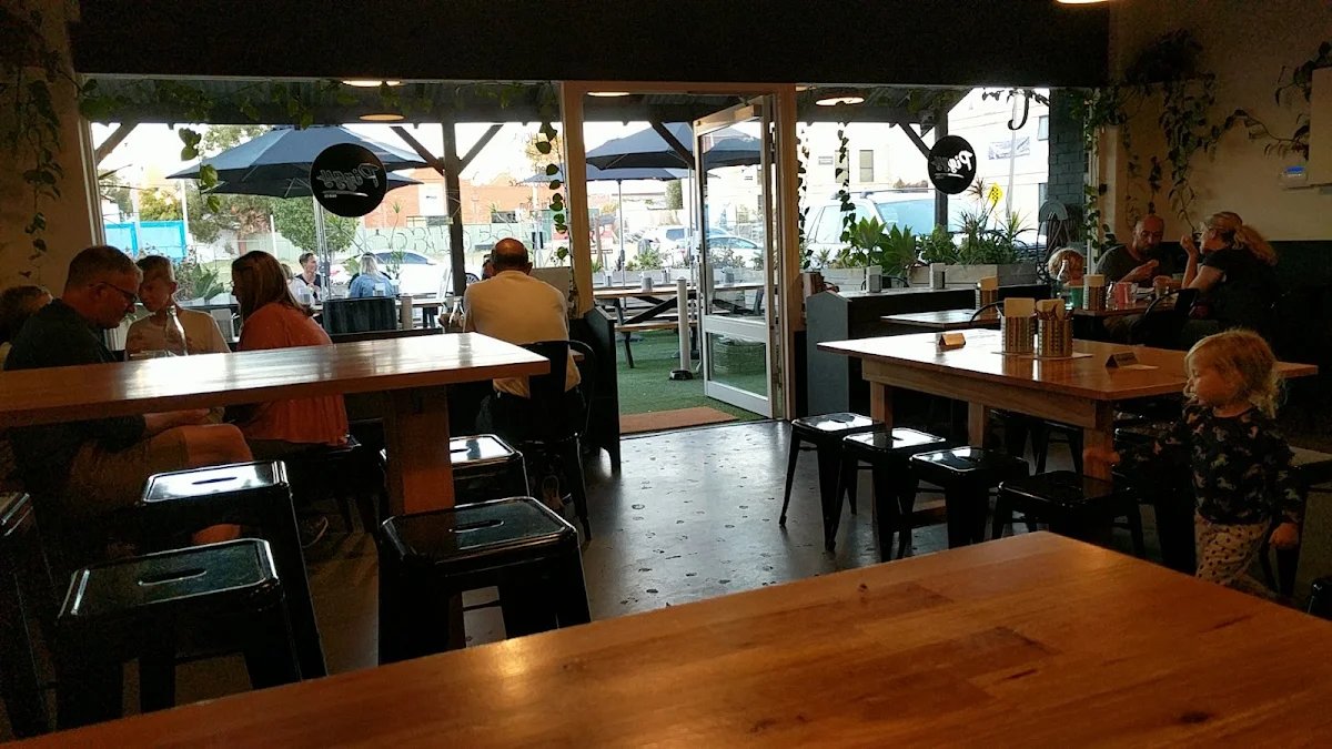 Vibe, Piggy Food Co