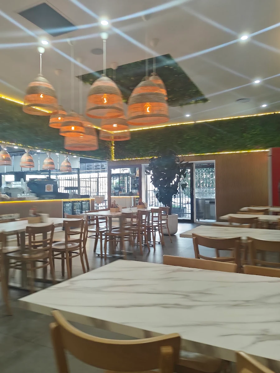 Vibe, Al Sultan Restaurant & Shisha Lounge