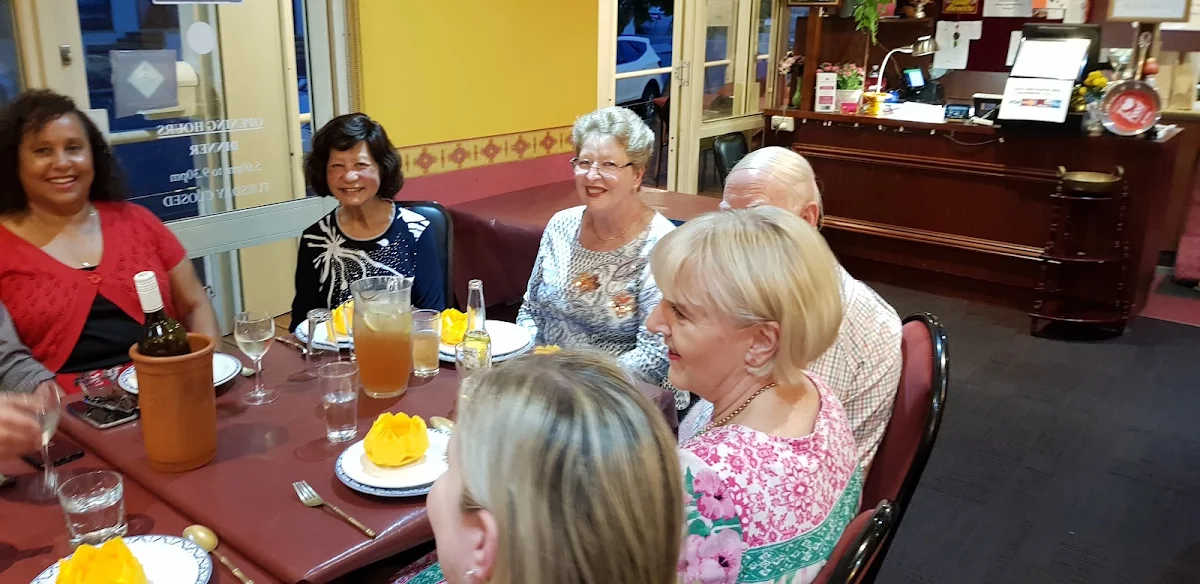 Vibe, Saowanee's Place Thai Restaurant