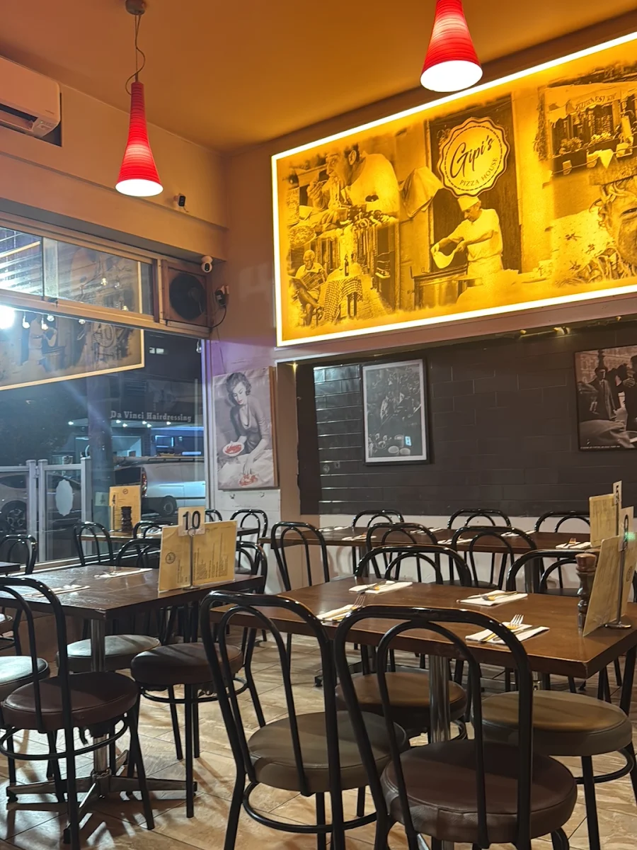 Vibe, Gipi's Pizza House Preston