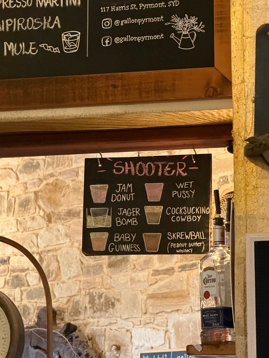 Menu, Gallon