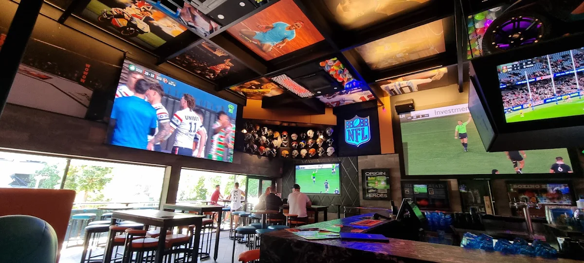 Vibe, Bourbon Street Sports Bar