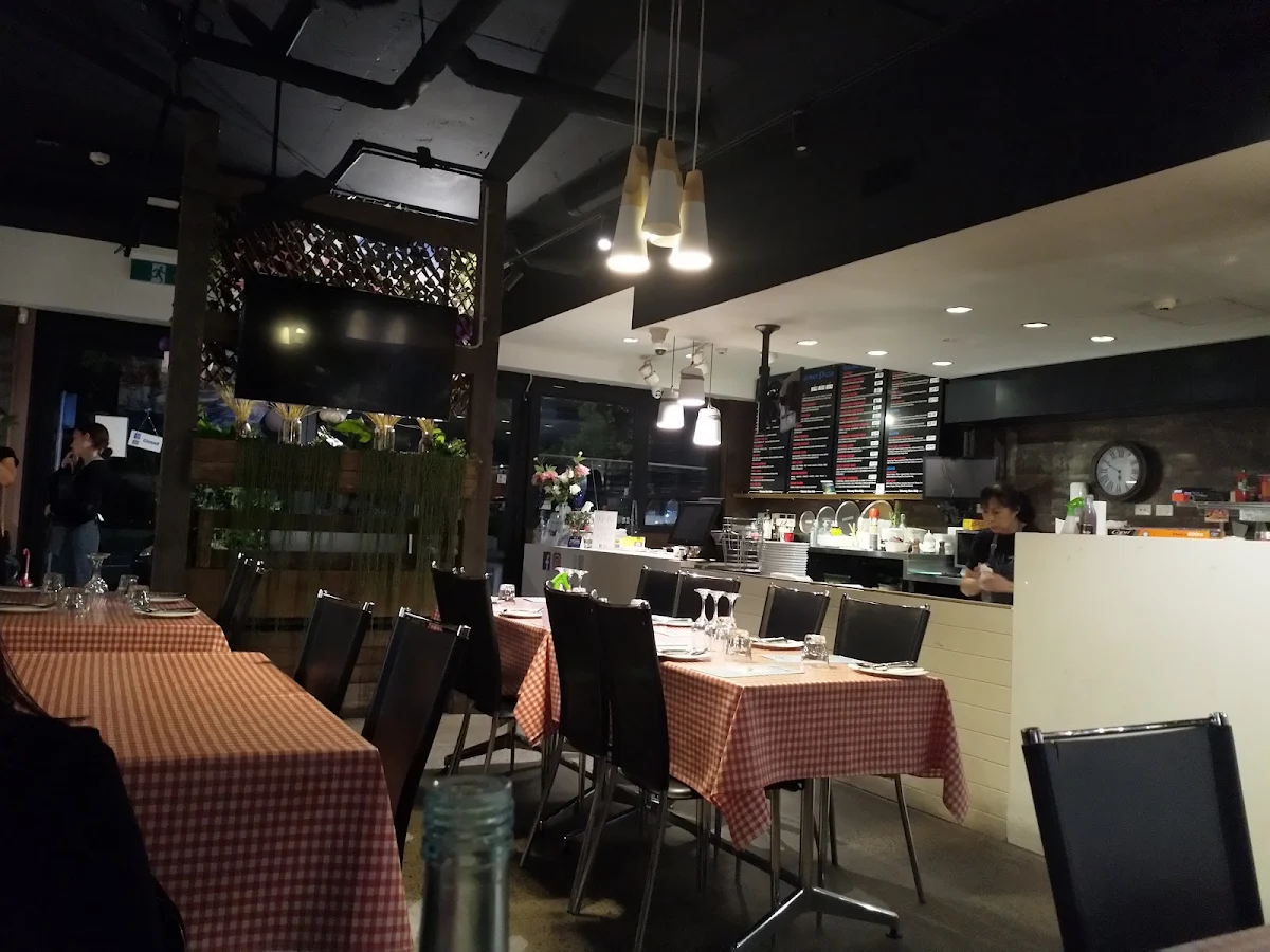 Vibe, il Gusto Italian Restaurant and Pizza