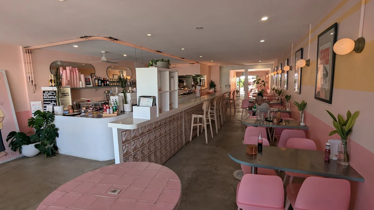 Vibe, SUNSET DINER