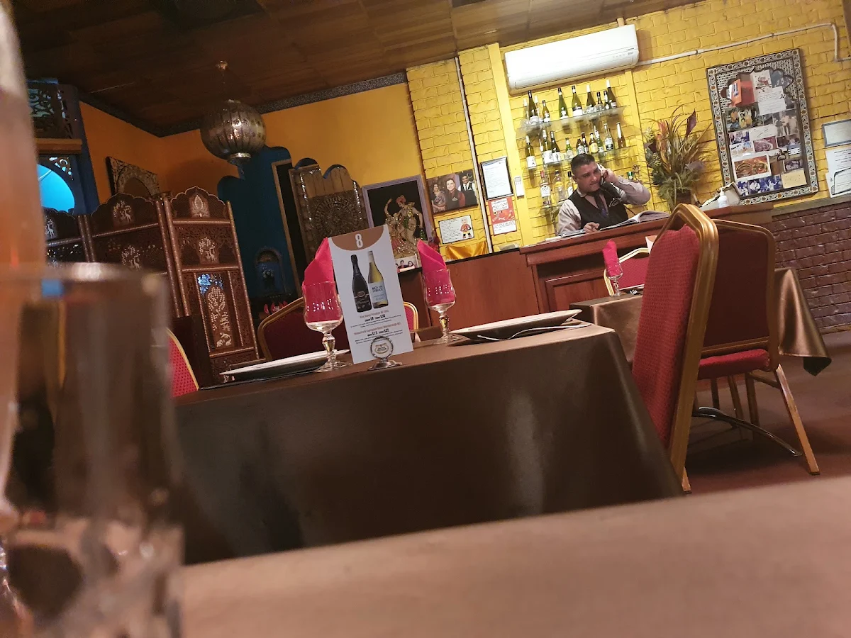 Vibe, Little Indian Palace Restaurant