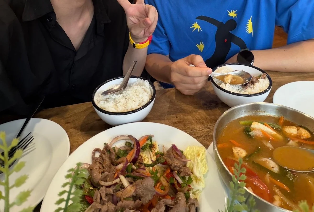 Food & drink, Thai Volunteer