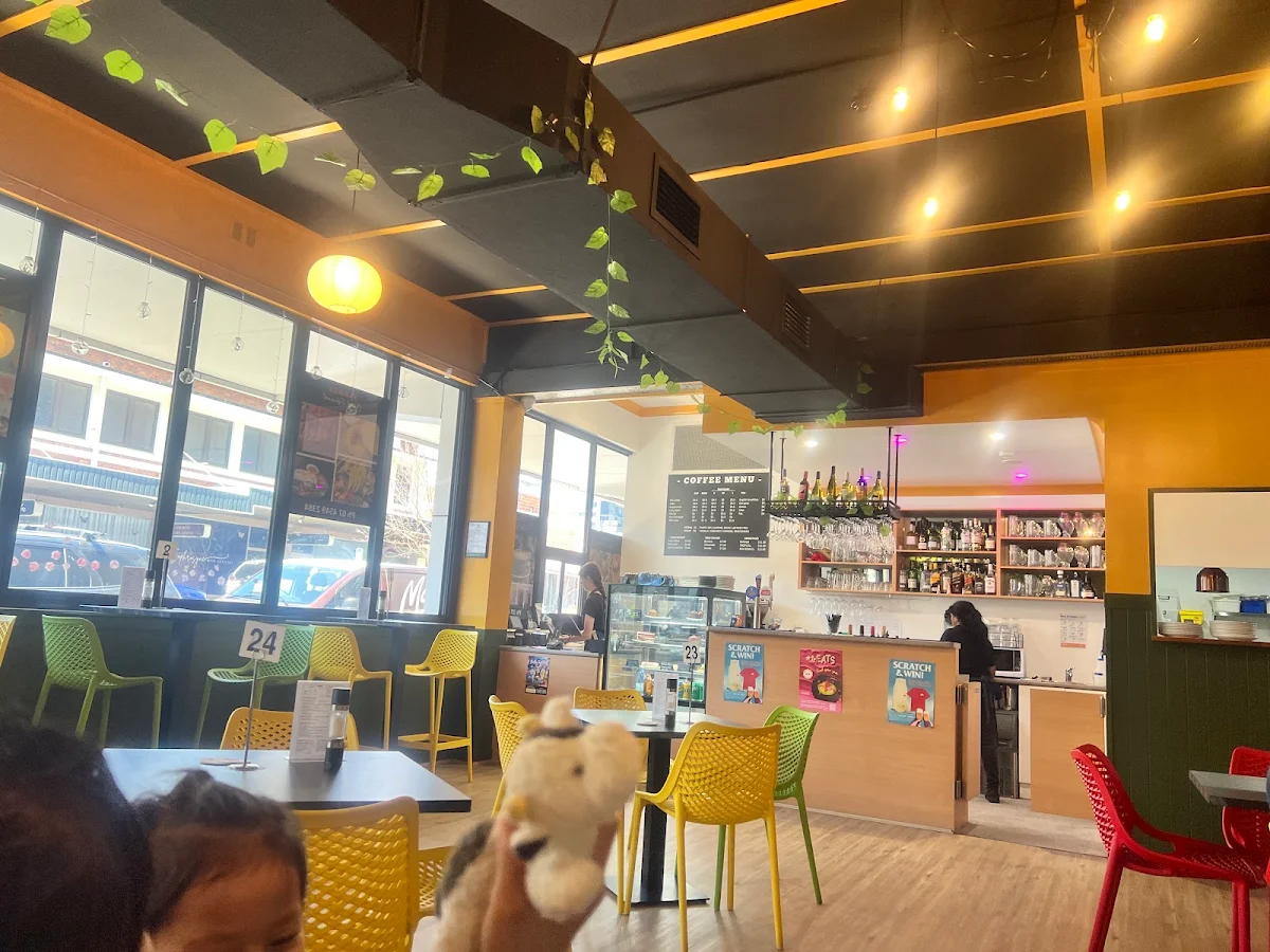 Vibe, Flames Cafe & Restaurant