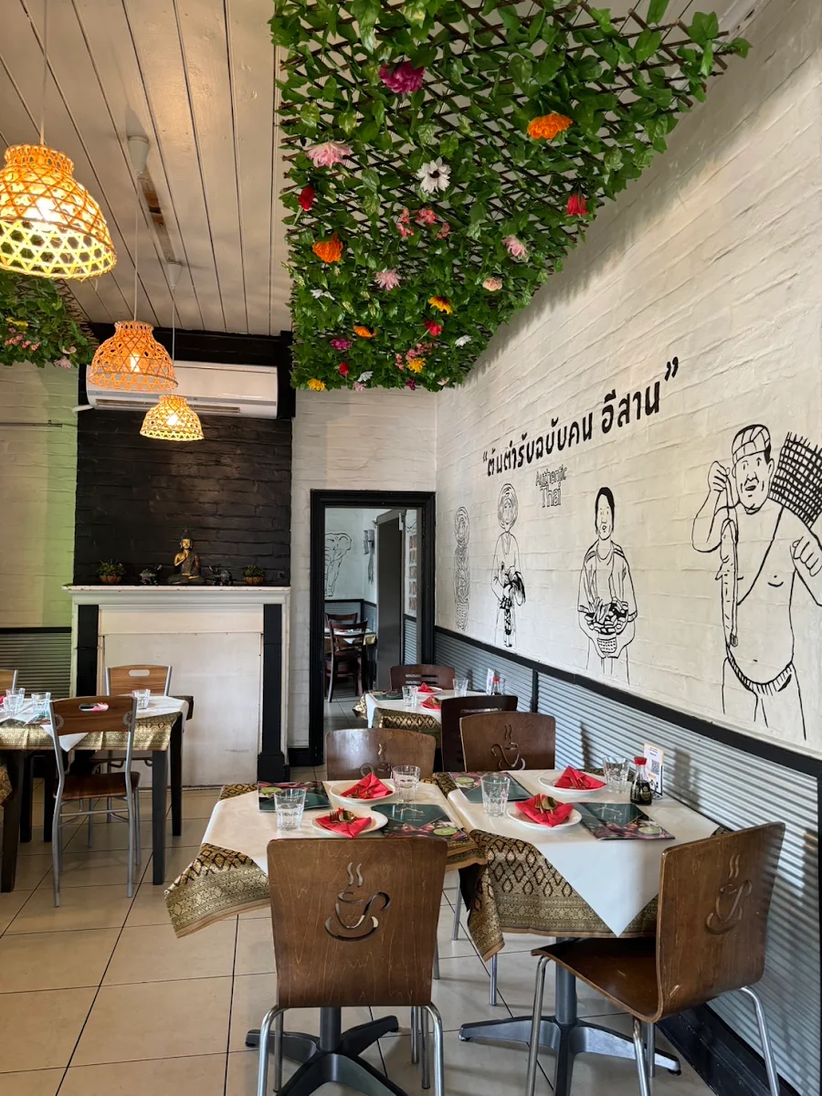 Vibe, Buk Choy Thai Restaurant