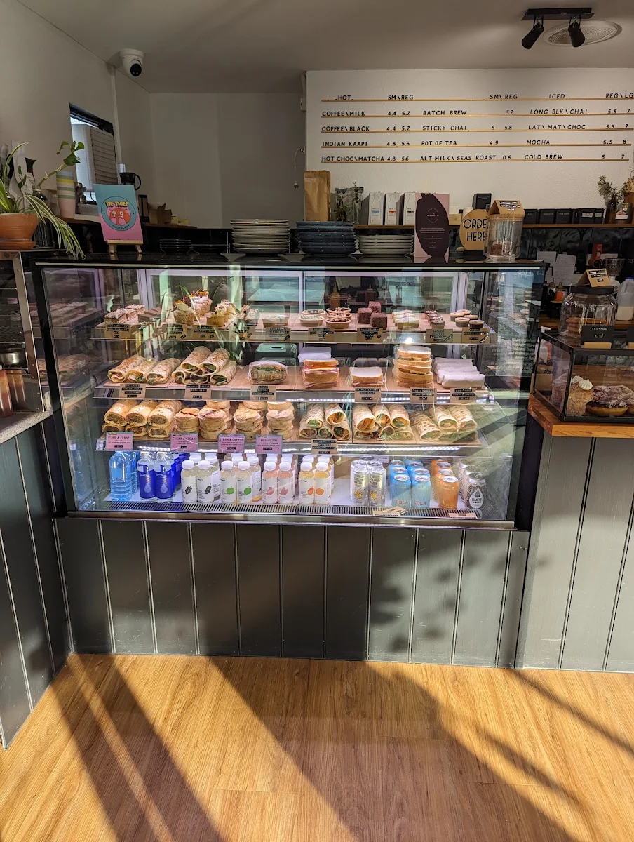 Vibe, Icarus Coffee