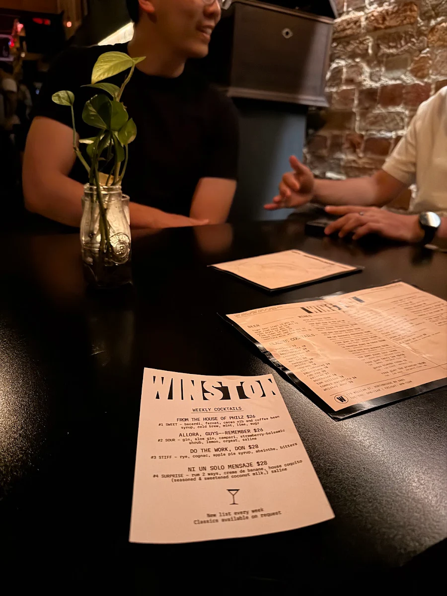 Menu, Winston Small Bar