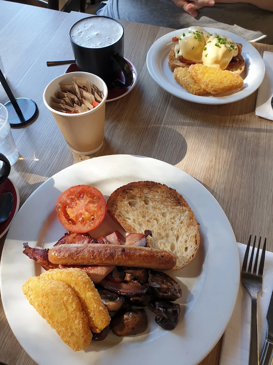 Food & drink, Gullivers cafe