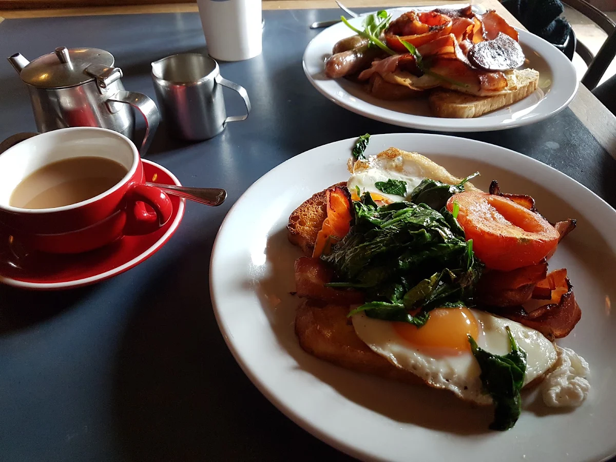 Food & drink, Gullivers cafe