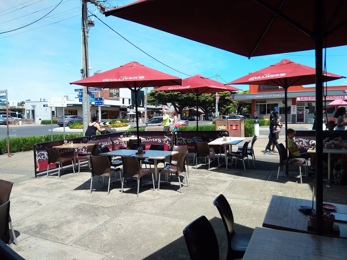 Vibe, Gullivers cafe