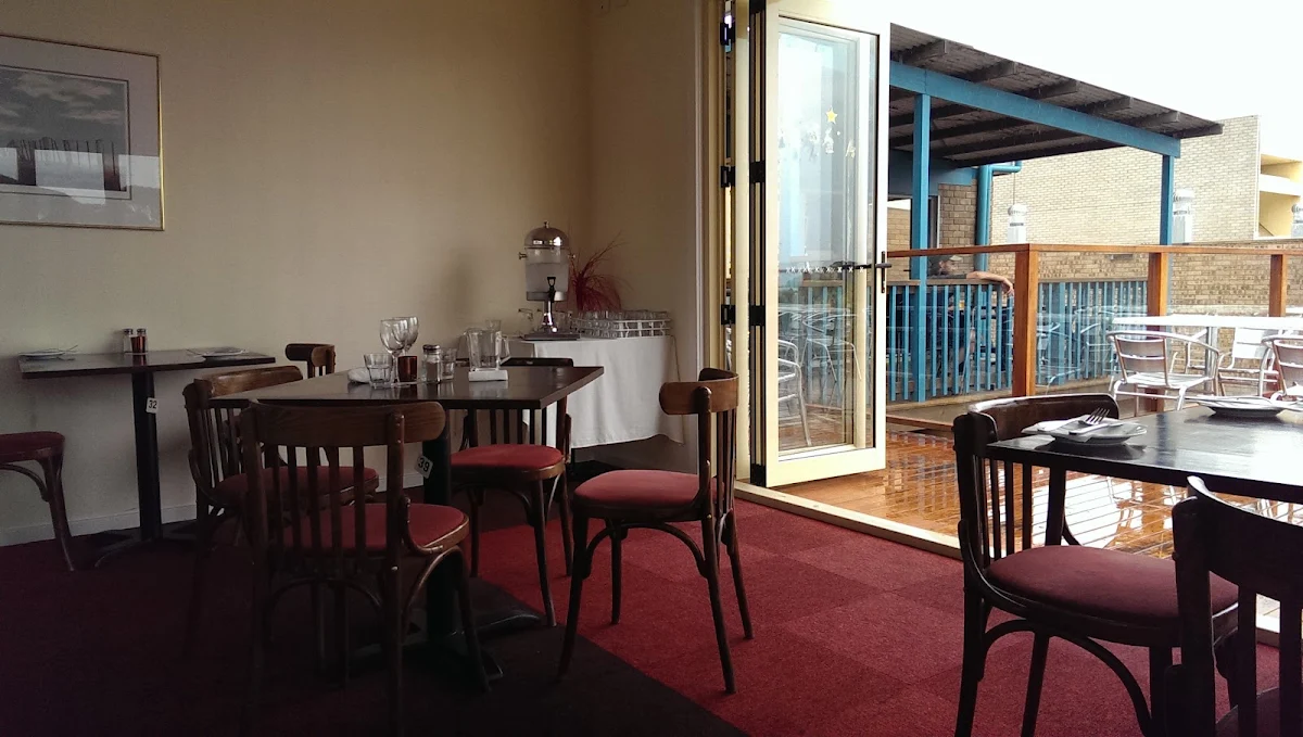 Vibe, Lynch's Narooma