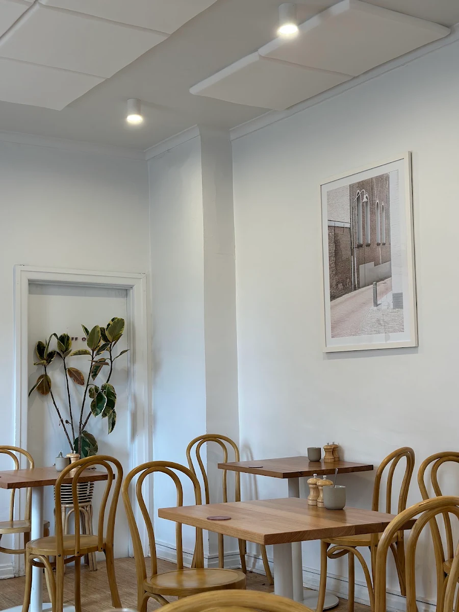 Vibe, Seymour Cafe