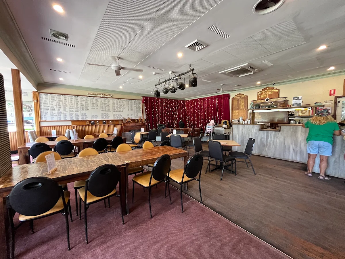 Vibe, The Wombarra Bowlo & Thai Food