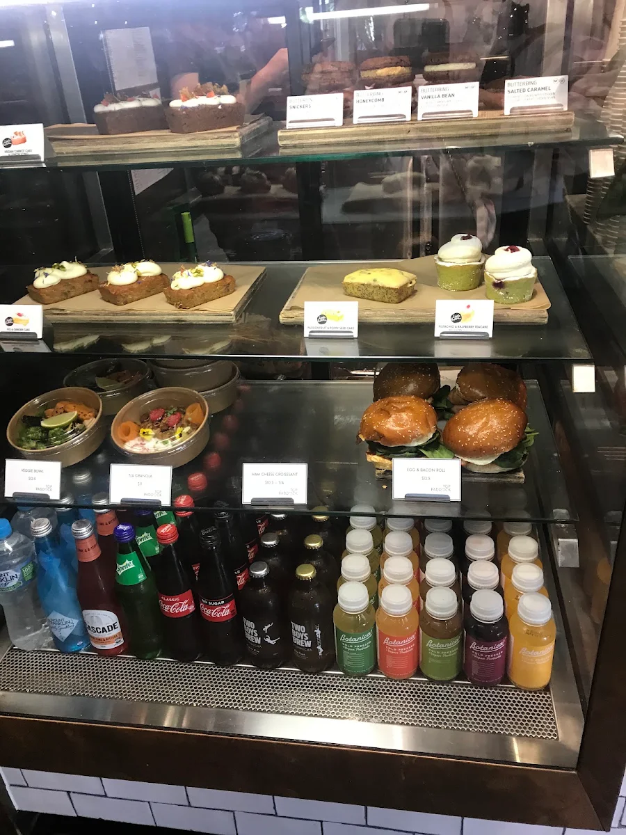 Vibe, Top Paddock Cafe