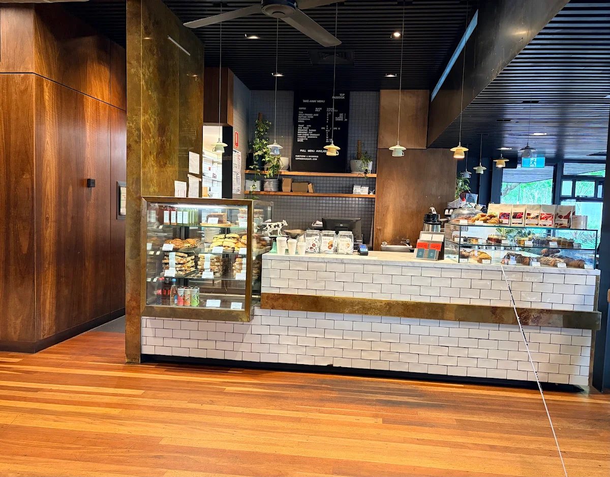 Vibe, Top Paddock Cafe