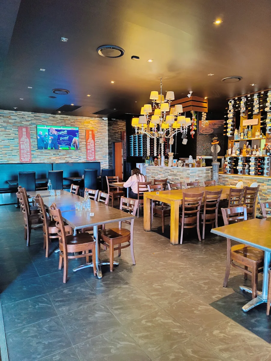Vibe, The Mad Grill House