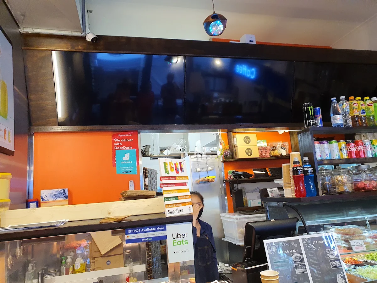 Vibe, 2T Cafe