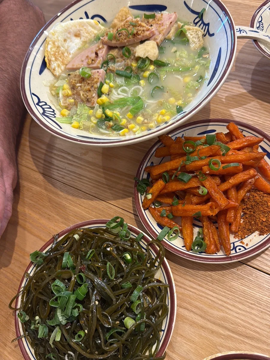 Food & drink, Miss 7 Noodle House 柒彩