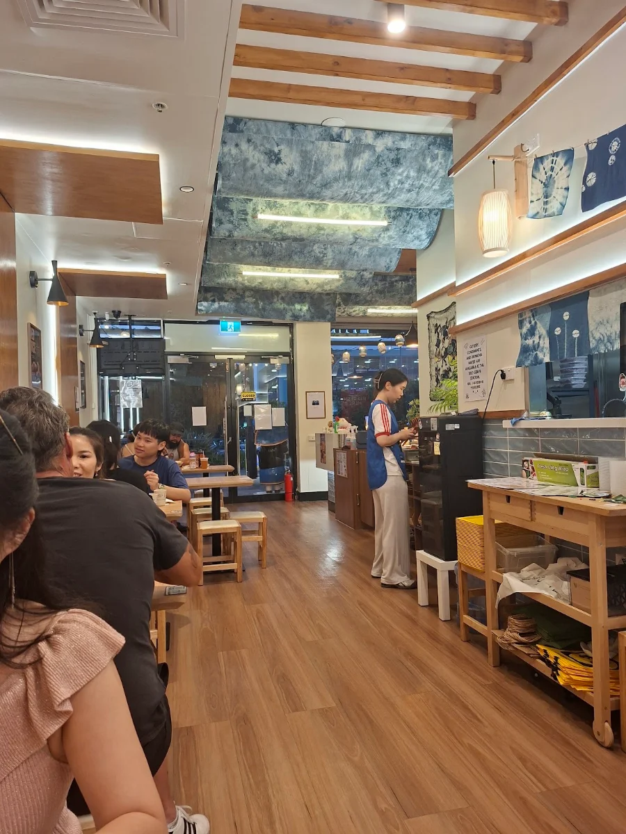 Vibe, Miss 7 Noodle House 柒彩