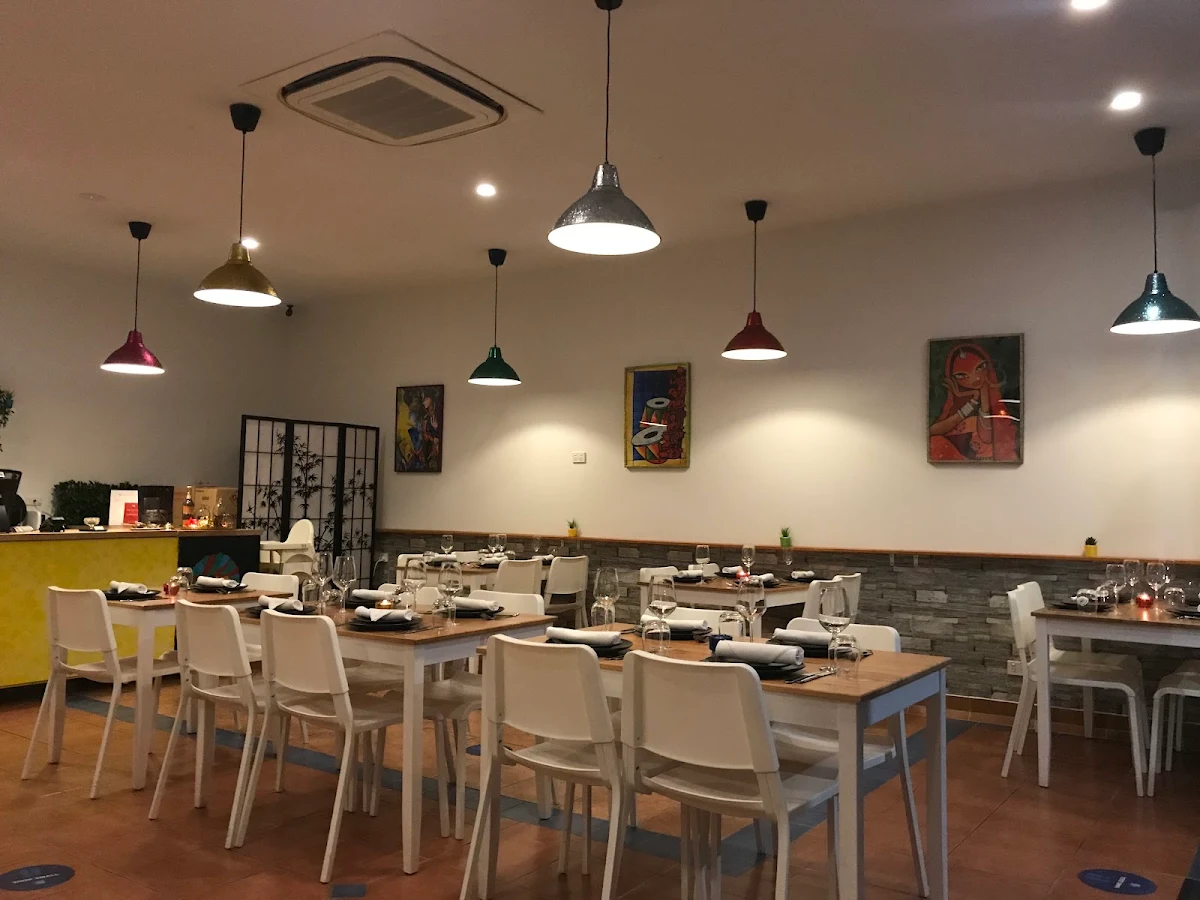 Vibe, Masala Flames Indian Cuisine
