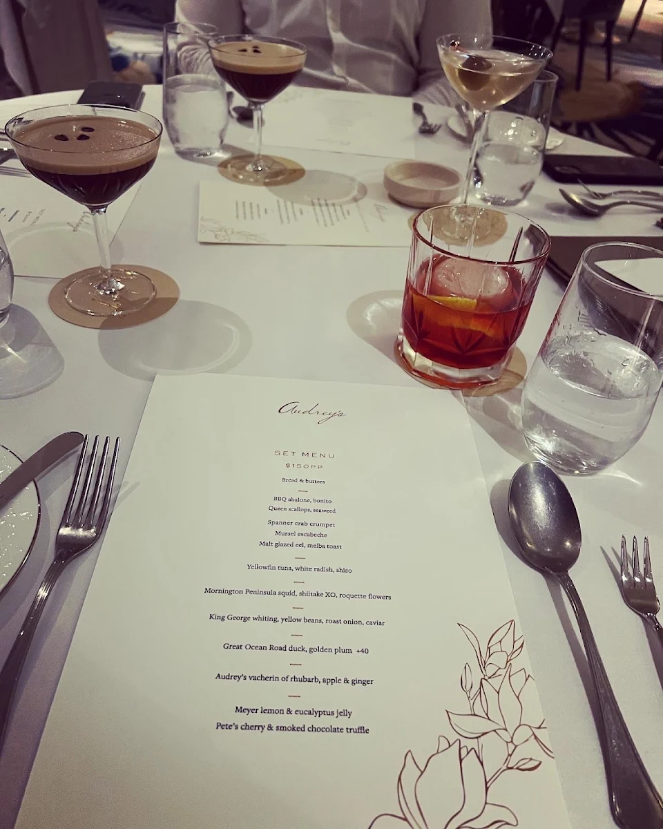 Menu, Ember Sorrento