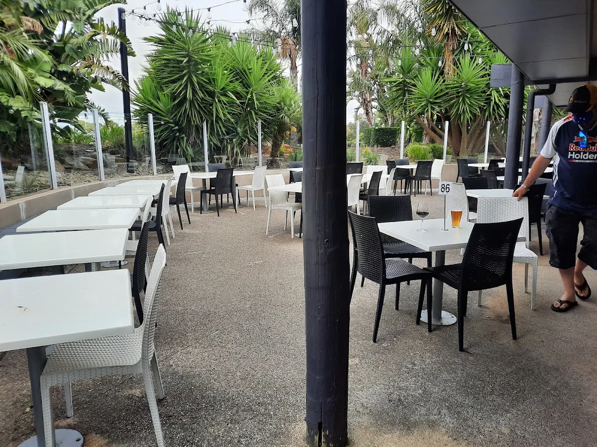 Vibe, The Lonsdale Hotel