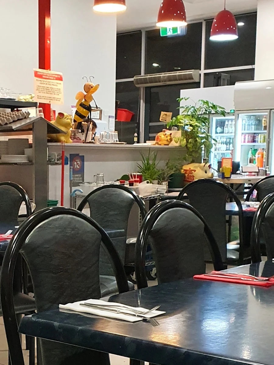 Vibe, Queen Bee Chinese Restaurant