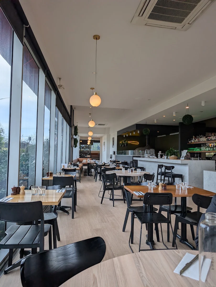 Vibe, Catalina Kitchen Cafe, Bar & Restaurant