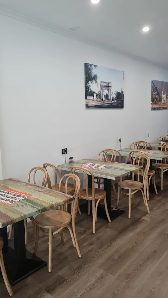 Vibe, Afghan Kitchen