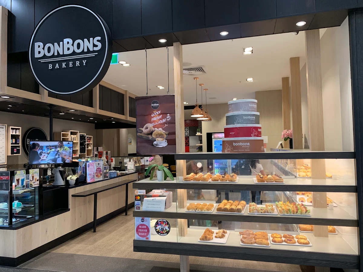 Vibe, Bonbons Bakery Sunshine