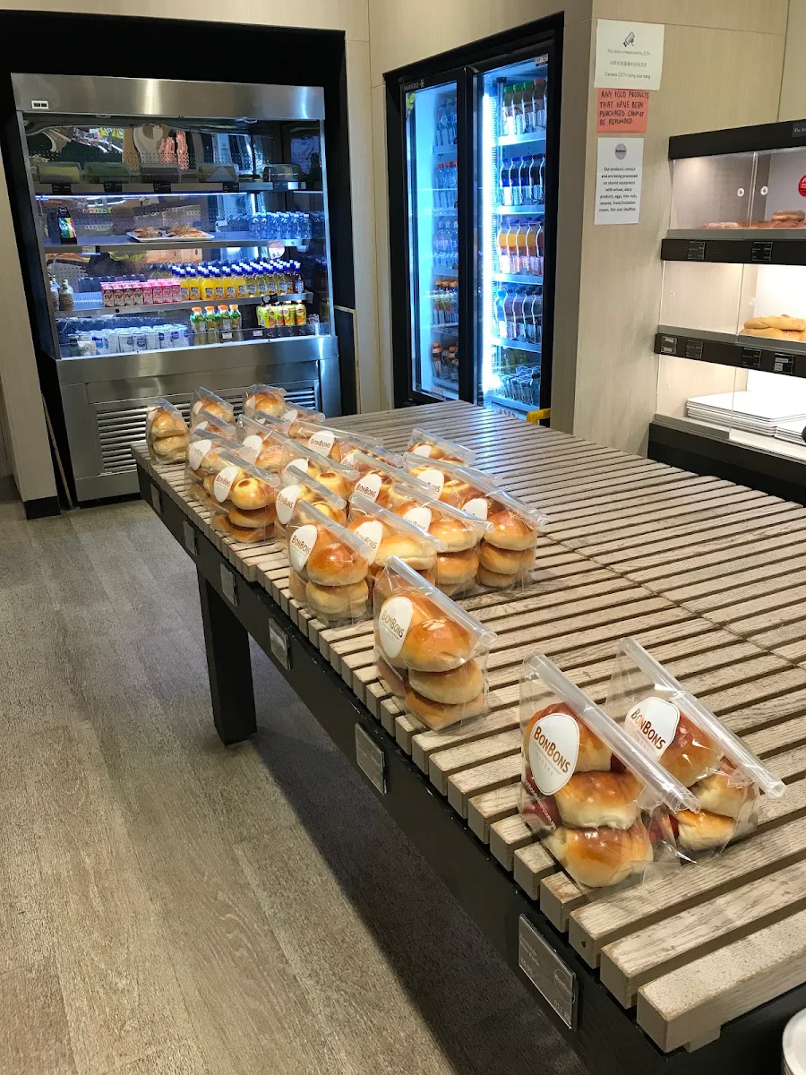 Vibe, Bonbons Bakery Sunshine