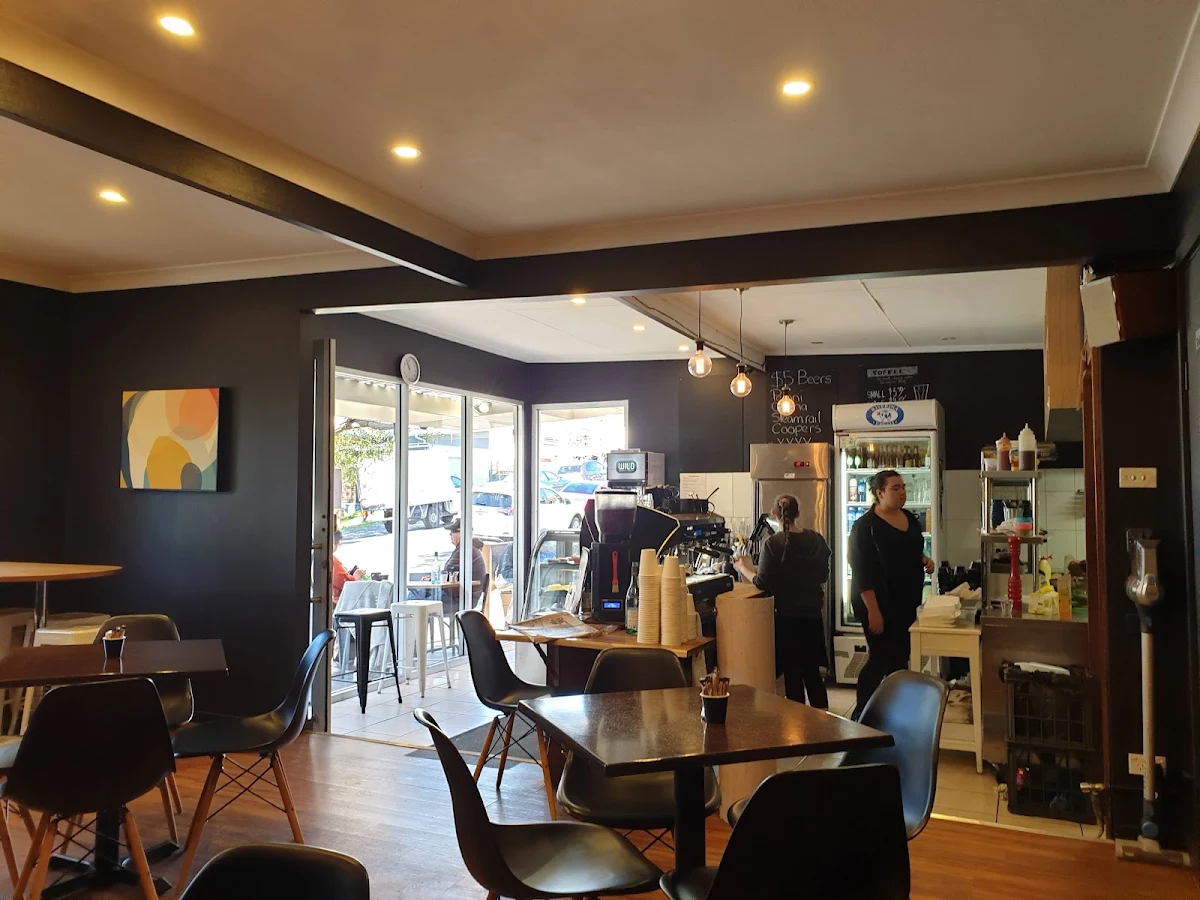 The White Rabbit Cafe, Bar and Grill cover