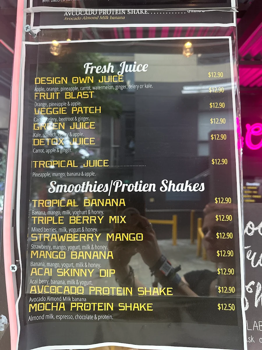 Menu, Luxe Cafe